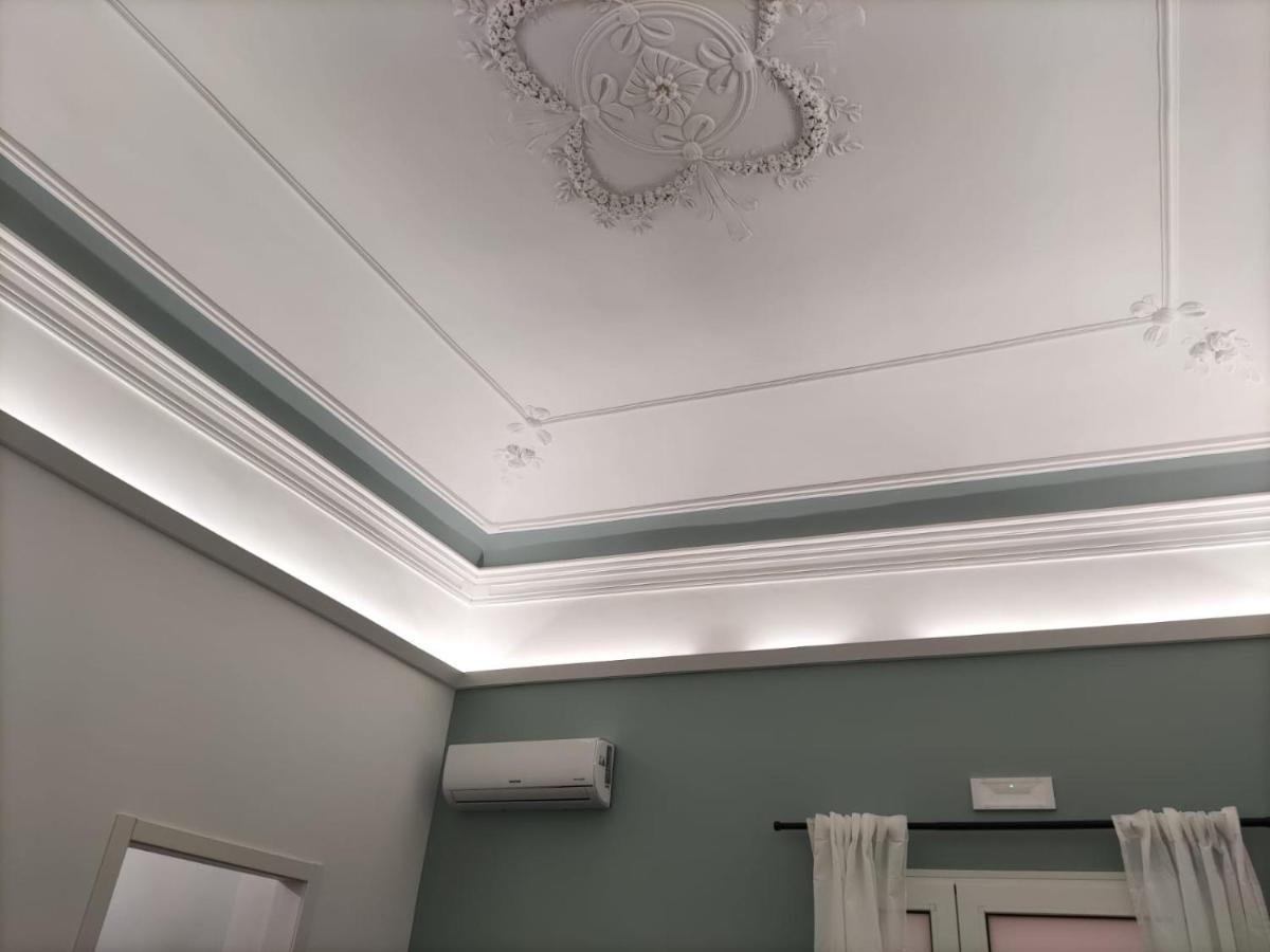 Ruggero Settimo - Holiday Houses คาตาเนีย ภายนอก รูปภาพ