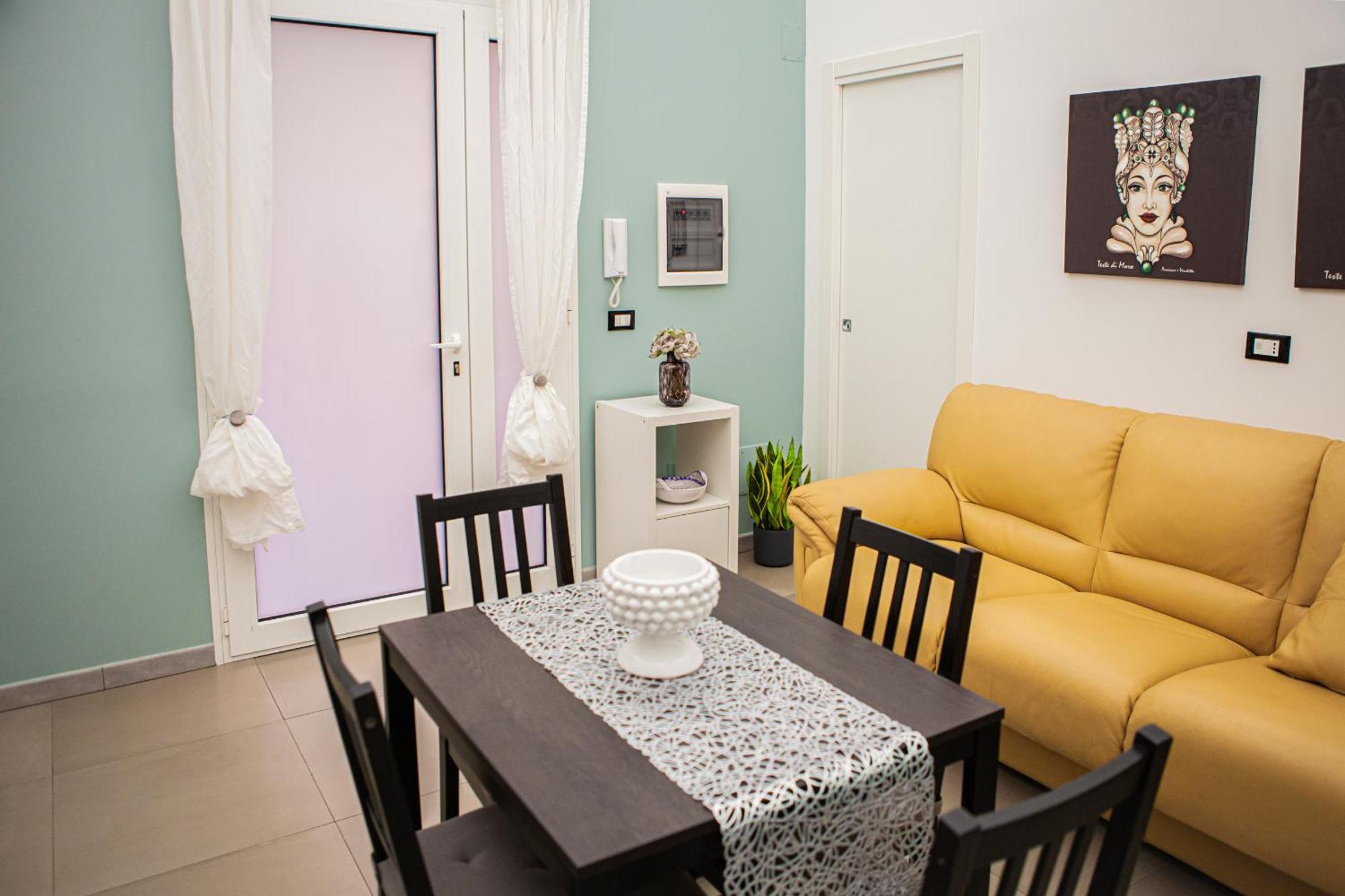 Ruggero Settimo - Holiday Houses คาตาเนีย ภายนอก รูปภาพ