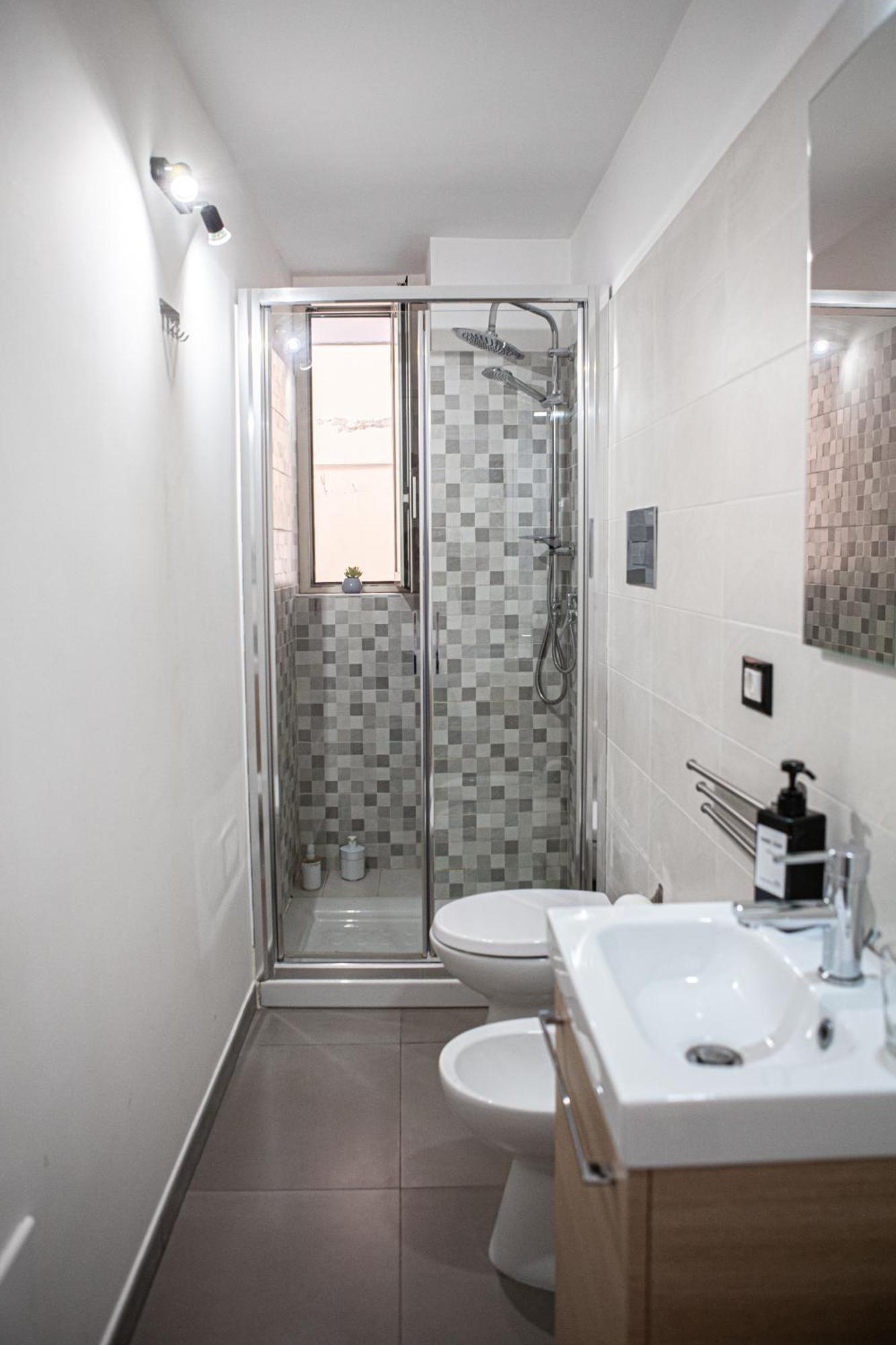 Ruggero Settimo - Holiday Houses คาตาเนีย ภายนอก รูปภาพ